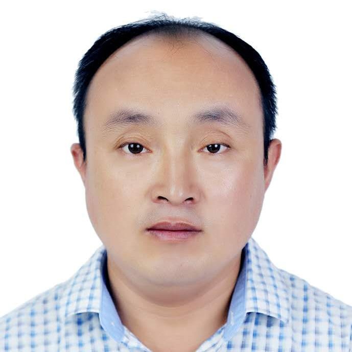 李卫东