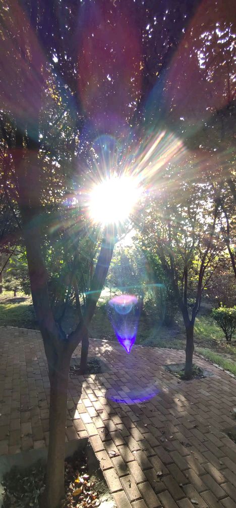 愿作那束光照射周围人